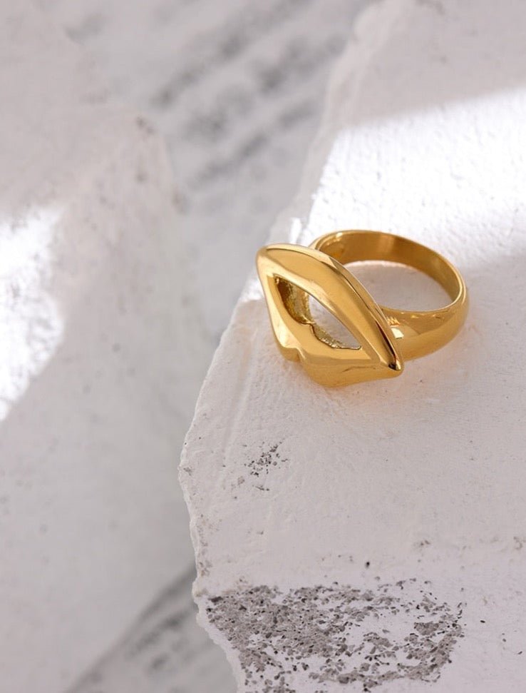 Kiss Myself Ring