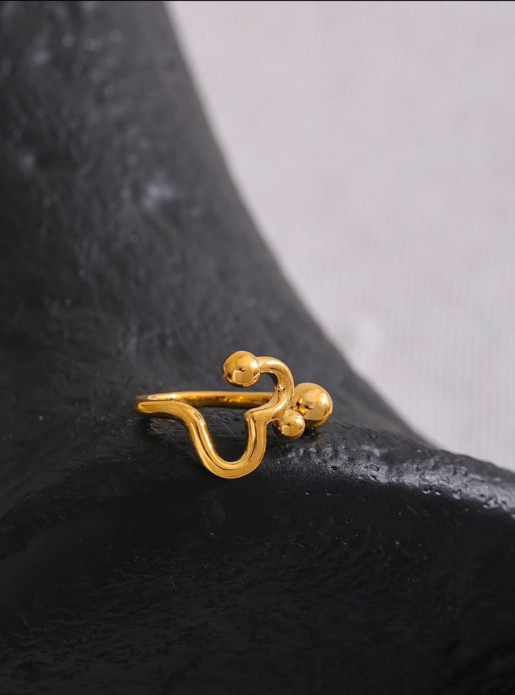 Om Shanti Om Ring - Stella Sage