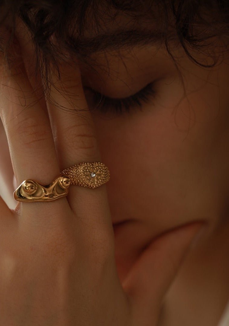 The Princess and the Toad Ring - Stella Sage
