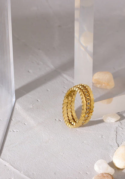 Triple Conjunction Ring Set